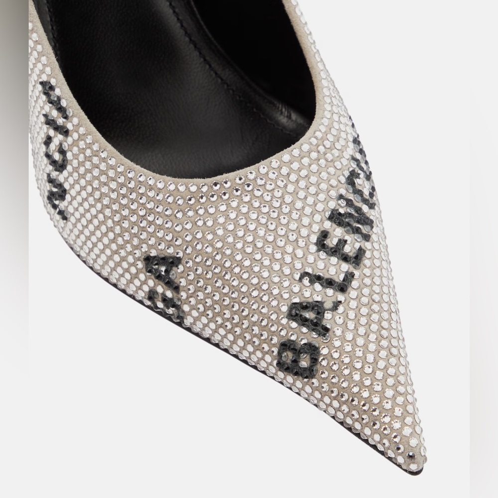 New Authentic BALENCIAGA
Square Knife embellished pumps - Picture 7 of 9